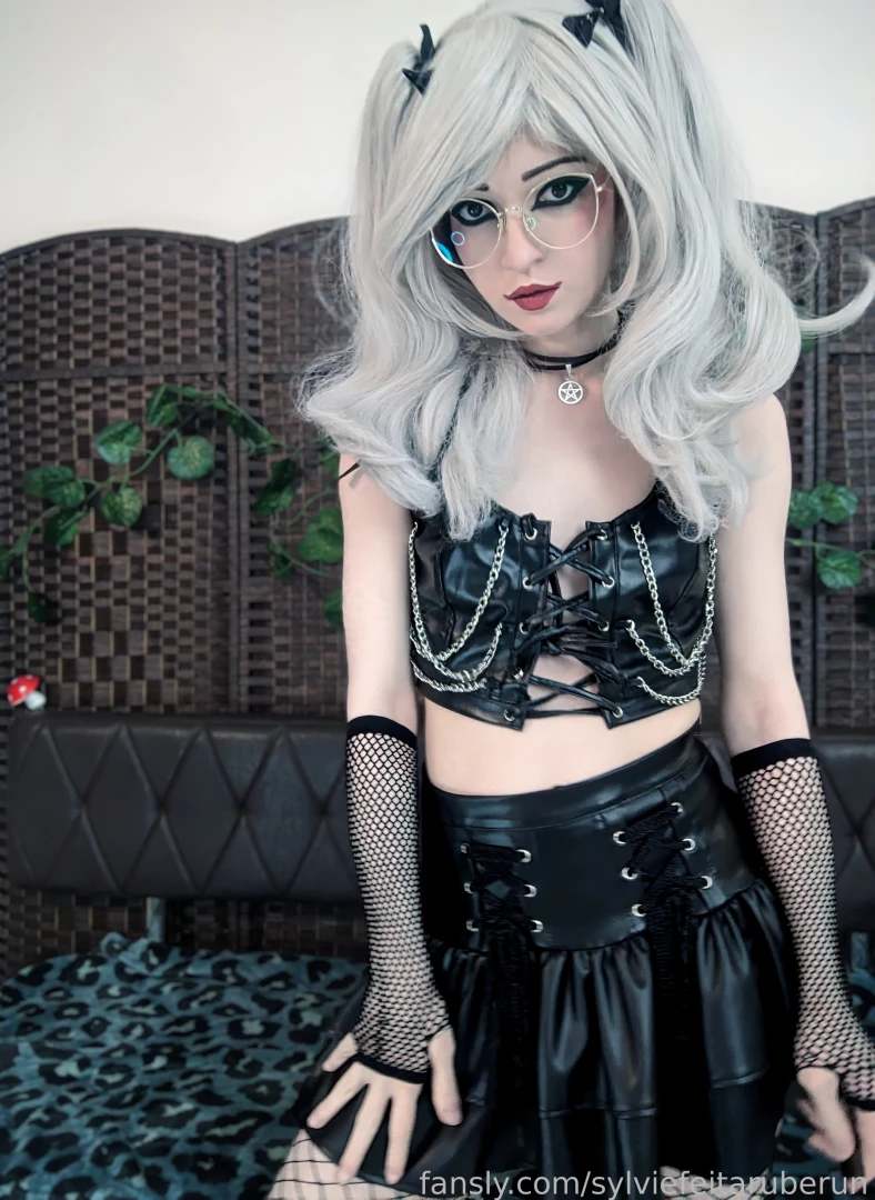 I m back to posting my photos here p fyp whitehair glasses goth alt 