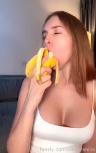 Am i doing it right fyp bigass bigtits faketits milf ahegao prettyface