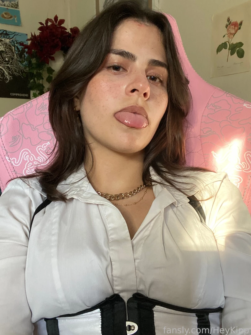 413984334198878208 part 4 