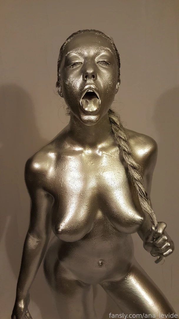 Some of you asked if i still had photos from our old deviant art part 11 