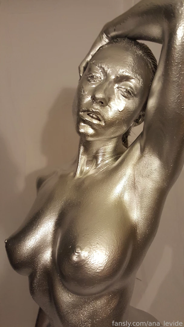 Some of you asked if i still had photos from our old deviant art part 4 