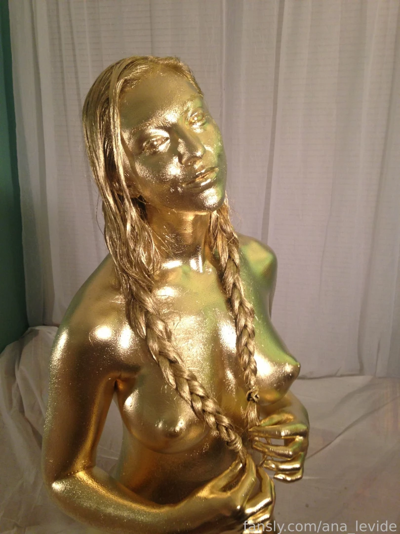 More vintage paint photos taken in my old bedroom 