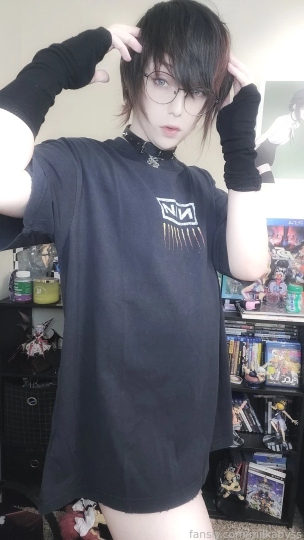 Huge nin fan femboy 