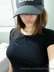 Hello baby what time are you coming to take my clothes off