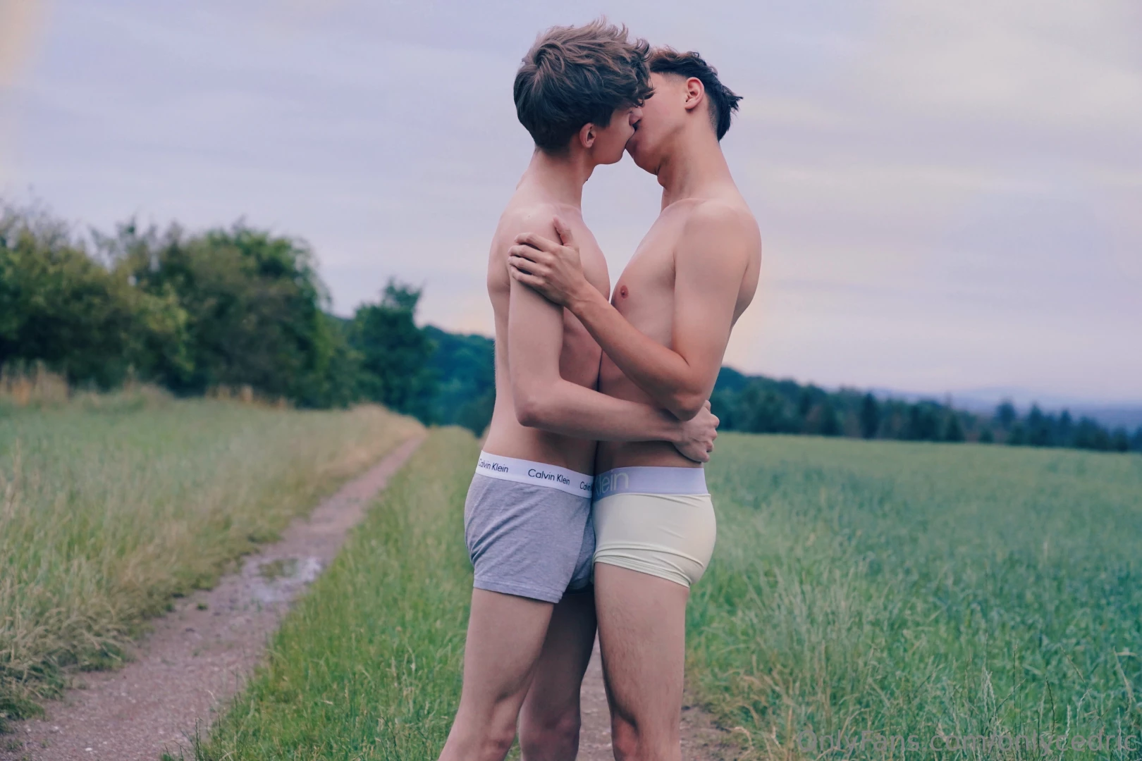 Bald folgen geile videos mit meinem kleinen freut euch darauf you can 