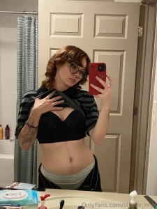 New crop top new bra combo 3 and you gotta love a dirty mirror pic part 1