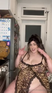 I ve gotten so fat that daily tasks remind me of my hottest fantasies