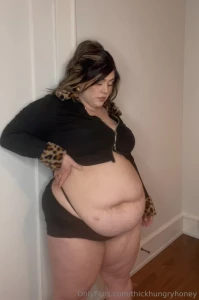 I forgot to post these pics of me looking obscenely overfed and needy