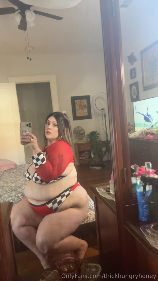 Tell me yall still wanna see these mirror pics part 3 