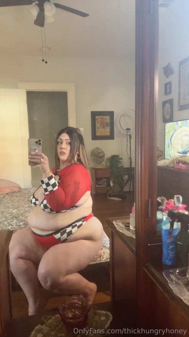 Tell me yall still wanna see these mirror pics part 1 