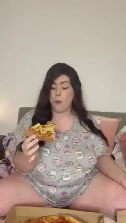 Here s the first part of my pizza video it s gonna have to be posted 