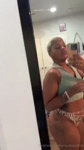 If you had a great day leave a heart under this post if you want me to