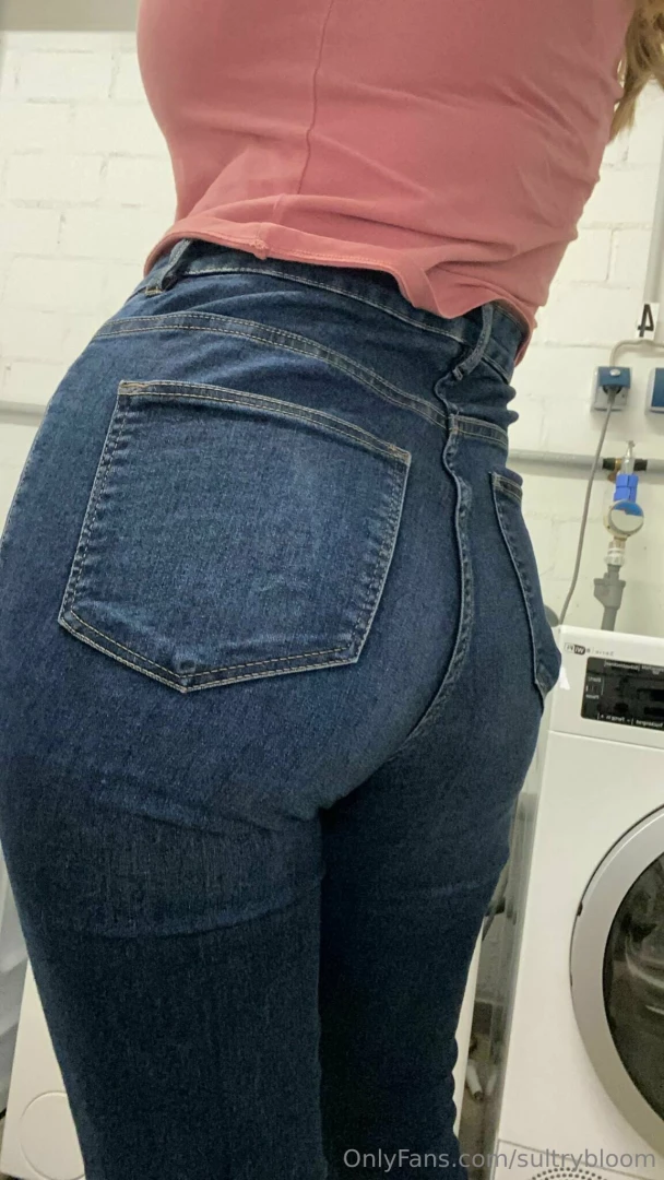 I took this while waiting for the washer i hate it if i get down to 