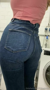 I took this while waiting for the washer i hate it if i get down to