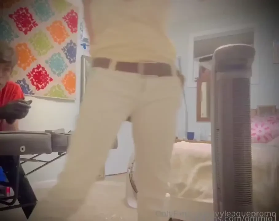 Ommio1 big tits sex tapes anal squirting amp cock sucking custom video 