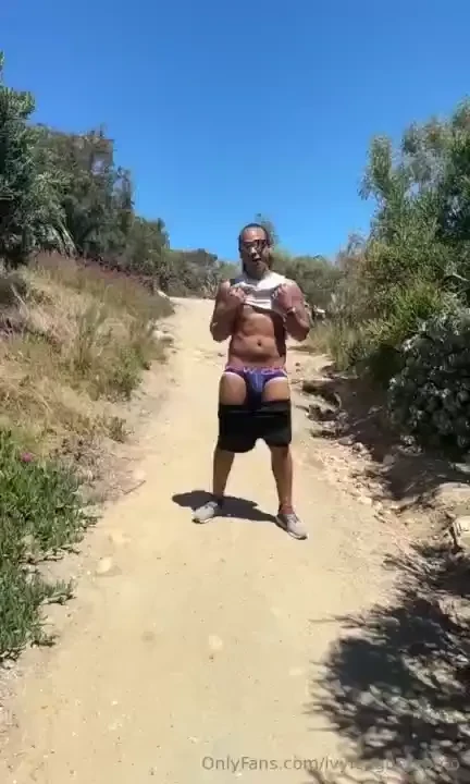 Donte011 30 m socal living in beautiful california trying to live my part 1 