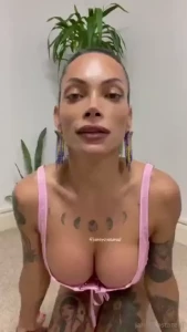 Mmm i wish this was your big hard cock dripping in cum while i suck it