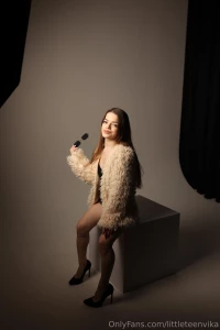 Dressed or undressed - how do i look better part 1