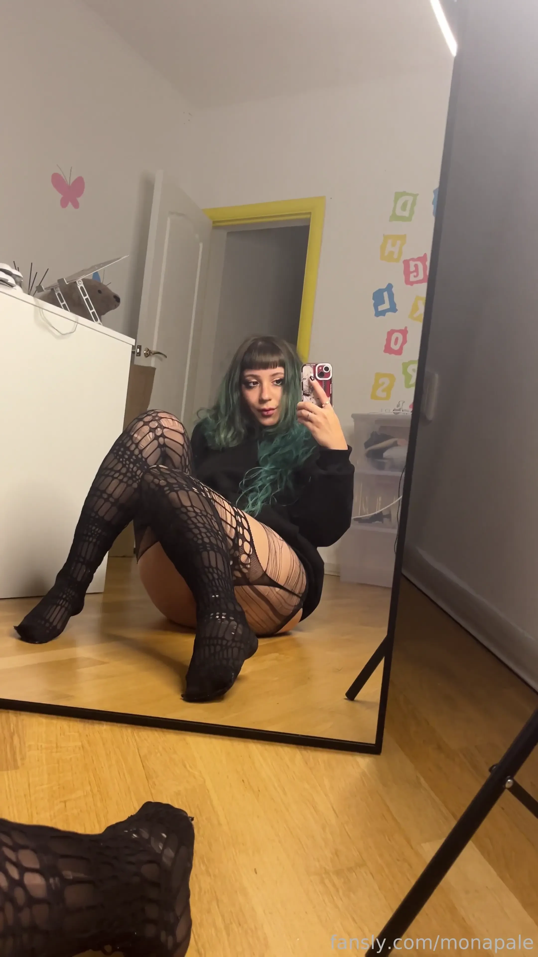 I m not sure i can post this video on instagram what do you think d 