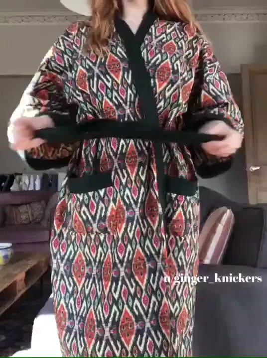 Awkward morning wiggle 