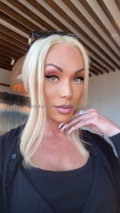 Painted in strokes of sexy and smart