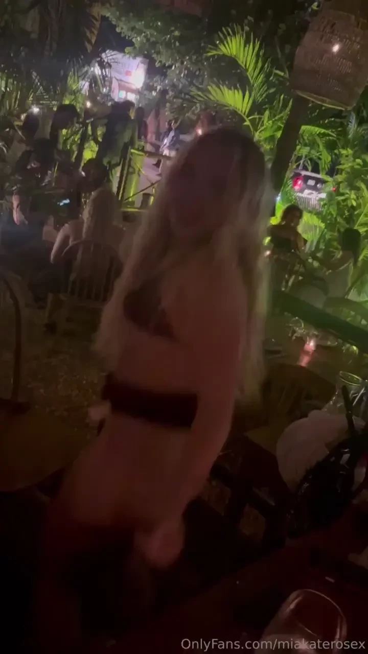 Having a happy and horny time in mexico xx 