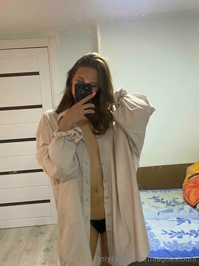 I think this shirt is unnecessary do you think so too 