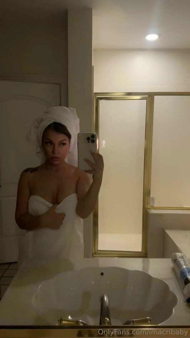 Should i drop the towel and let u see 