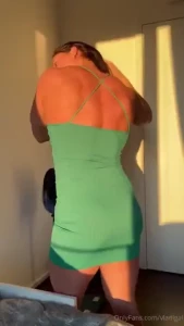 Full bottomless video available