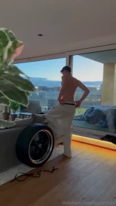 Some ass ass content for you today