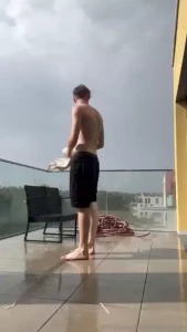 Let s fuck while it s raining