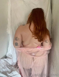 I feel like a rich pornstar auntie in this robe