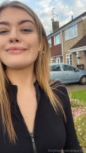 How low shall i pull this zip