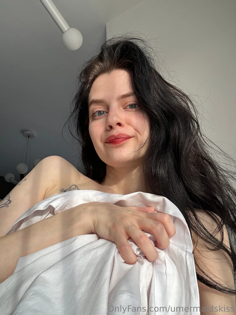 Soft morning light and just me wrapped up and glowing would you join part 1 