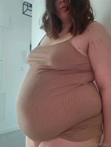 My belly looks like a ball after eating