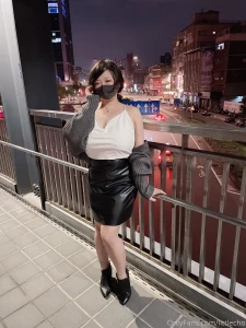 Guess am i wearing underwear or not guess tip to get 5 uncensored vids