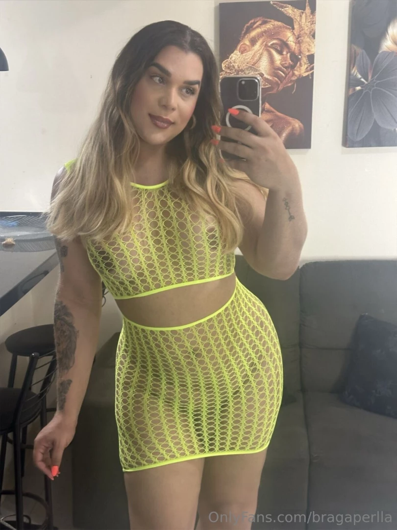 Sexting and videocall available ready to play i need drain my load 