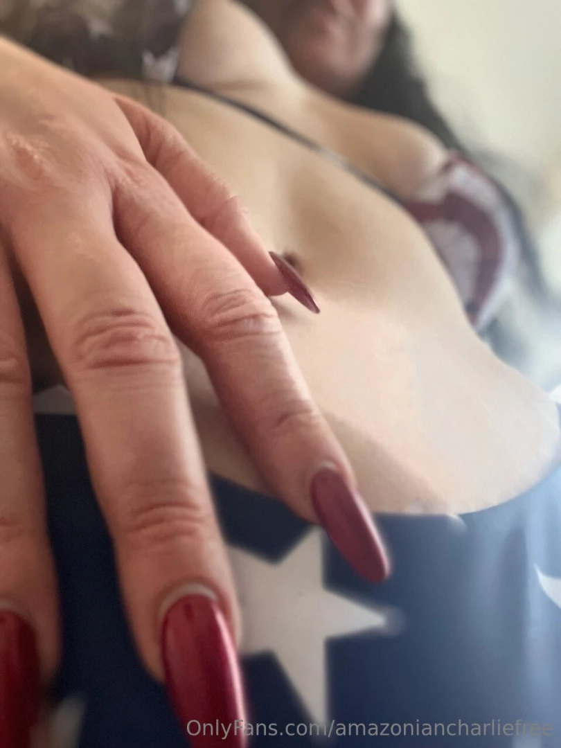 Look at every inch of your perfect giantesses body tall - toned - 