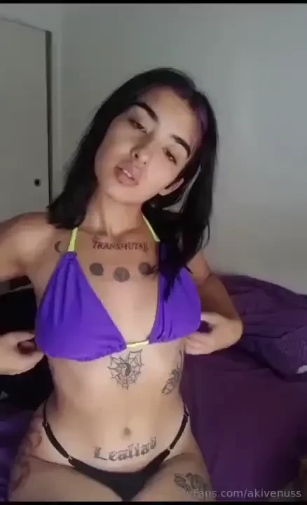 I am very hot part 1 