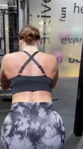 Starting my week the right way what s your fav way to get in the vibe