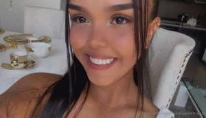 Je tombe sur un compte onlyfans et je reconnais tout de suite une part 1