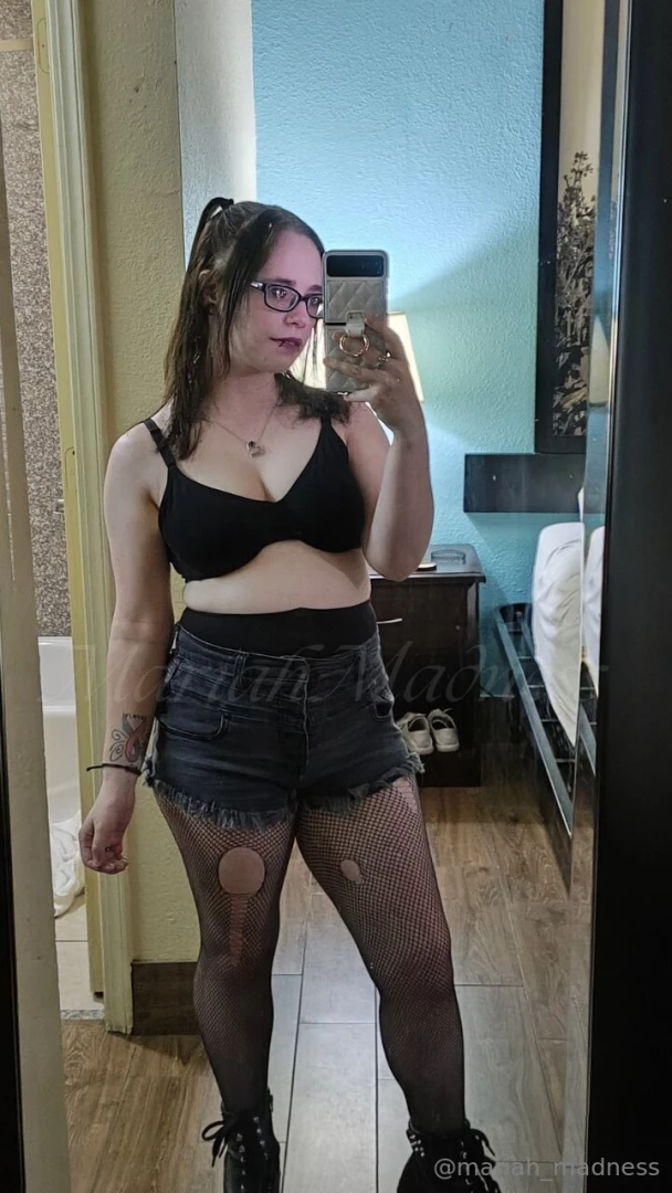 Tip me 20 to recieve my girlfriend vip package 