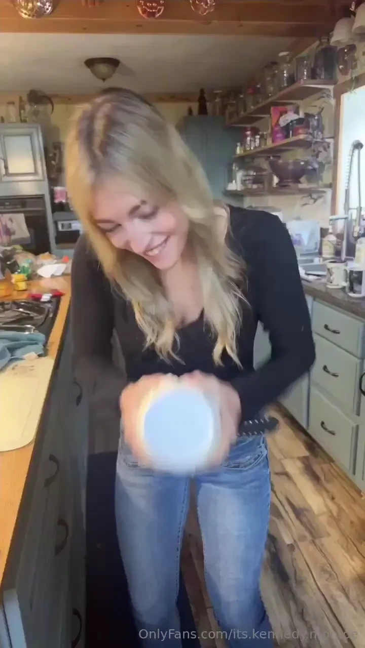 Shaking things up getting that cream nice and mixed been loving all part 1 