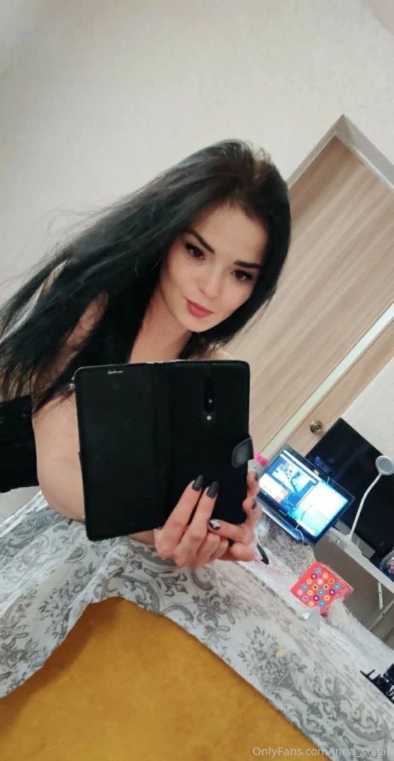 Today in the role of a housewife i will put on my tight leather skirt 