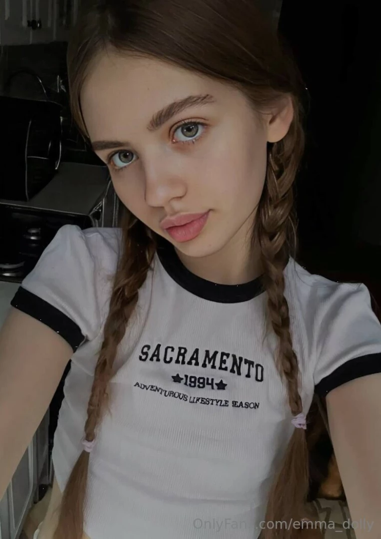 Stop scrolling enya18y o she s only 18yo and she already wants to see part 15 