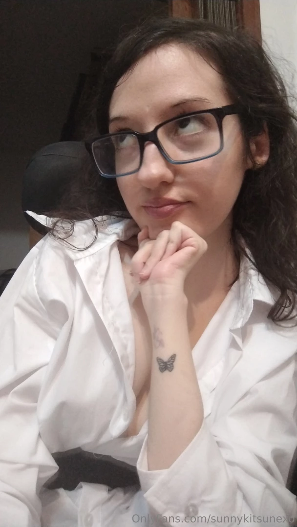 I wanted to try a sexy corporate look maybe its silly but i hope you part 4 