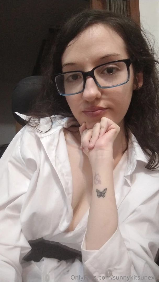 I wanted to try a sexy corporate look maybe its silly but i hope you part 5 