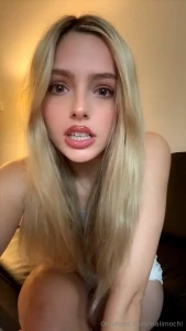 Teasing u with feet is hilarious