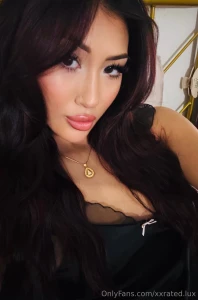 Look into my eyes and tell me what you see baby