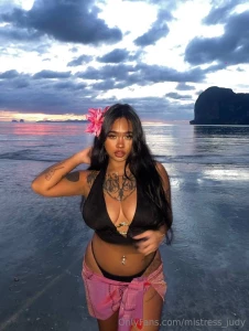 My loyal slaves your fellow slave j needs your help on what s the